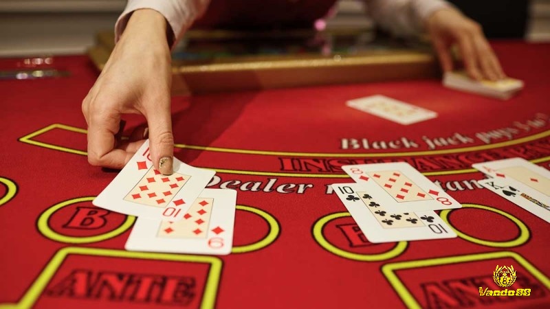 Nắm vững các hành vi và thói quen của Dealer giúp người chơi tìm ra được nhiều dấu hiệu của bộ bài