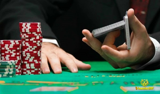 Tính ngẫu nhiên và công bằng phụ thuộc vào physical randomness như việc xáo bài, quay bánh xe roulette, hay lăn xúc xắc
