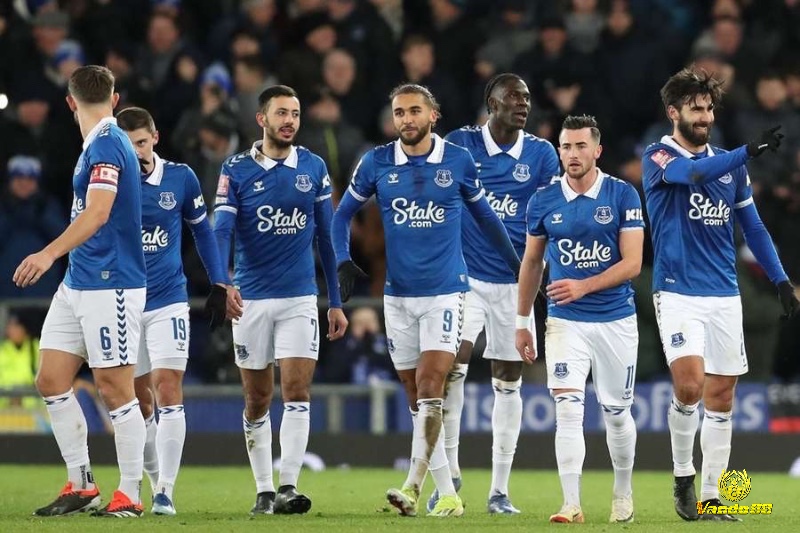 Sơ đồ chiến thuật của Everton hiện tại – kết hợp kinh nghiệm và sức trẻ dưới thời HLV Sean Dyche.